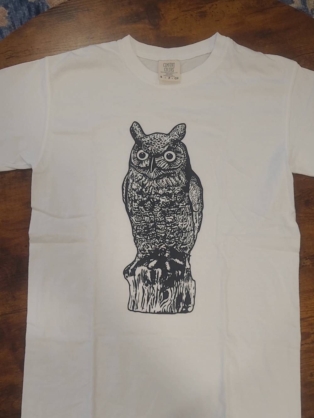 Comfort Colors Short Sleeve Owl Graphic T-shirt. S. Unisex??? See Measurements!